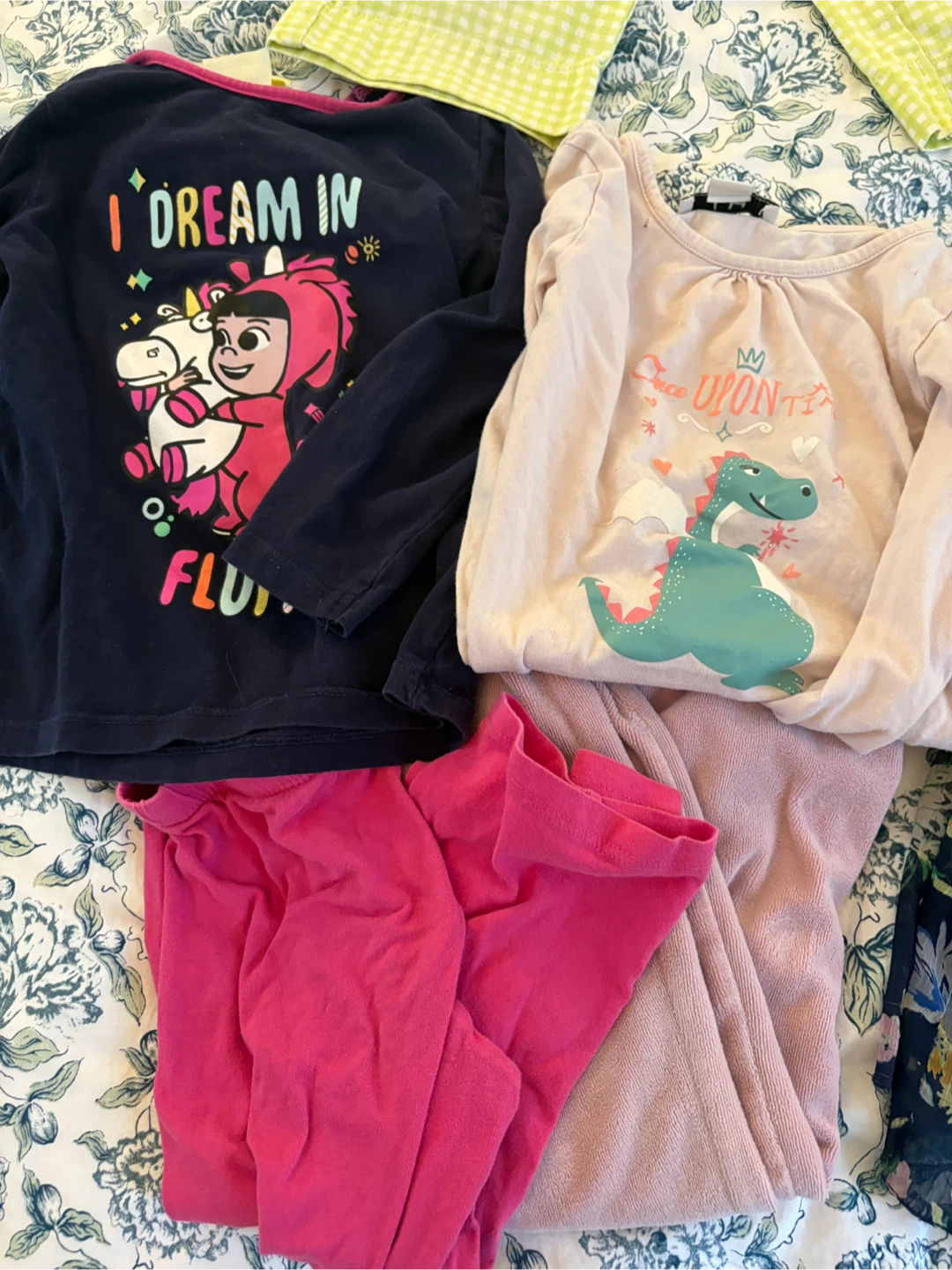 4T Clothing Bundle - photo 2
