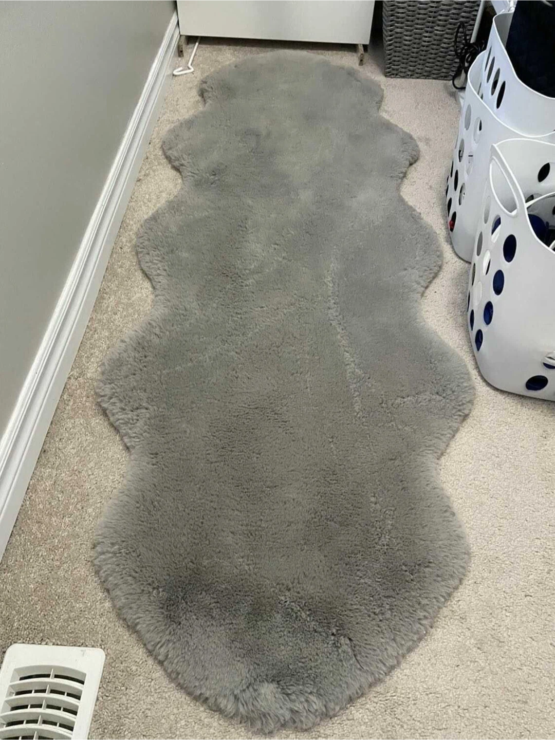 Grey Faux fur Rug - photo 2