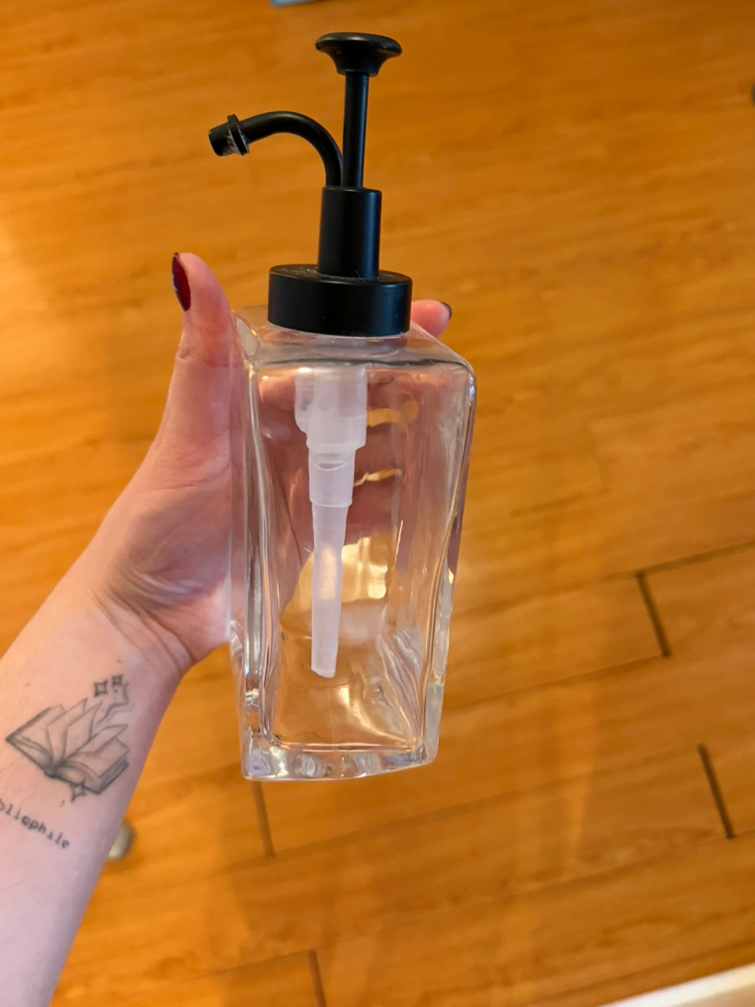 Clear Glass Dispenser Pump Bottle - photo 2