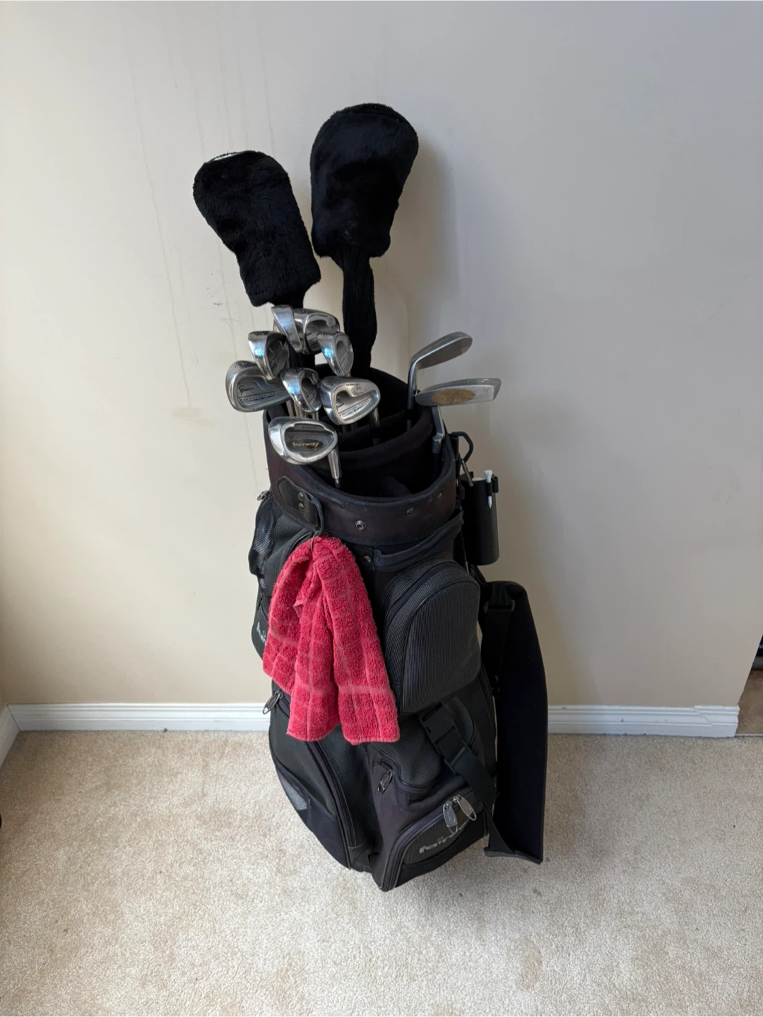 Golden Bear AccuForce II Golf Club Set with Bag
