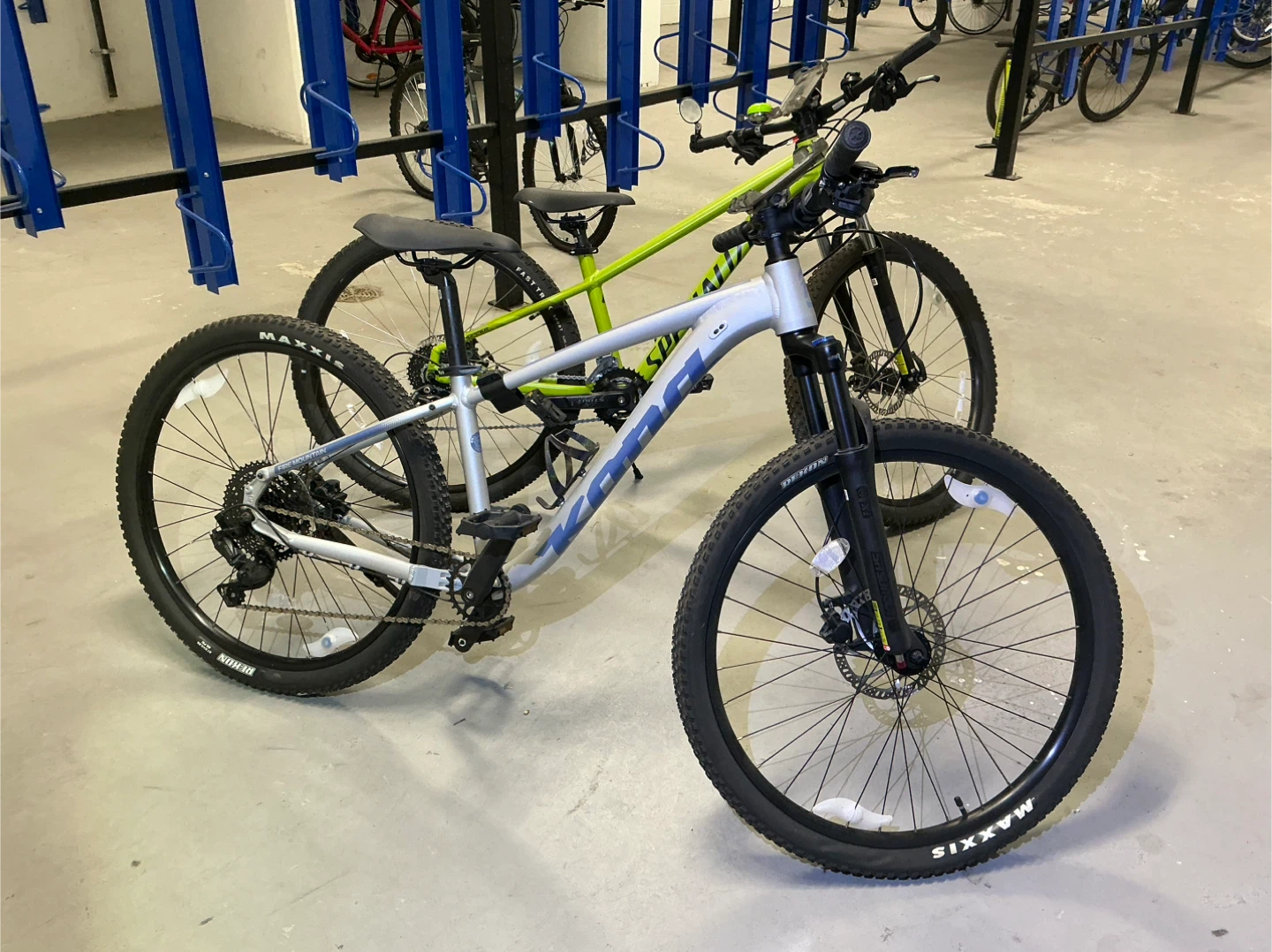 Kona Fire Mountain MTB — Medium, Like New , bicycle nisa