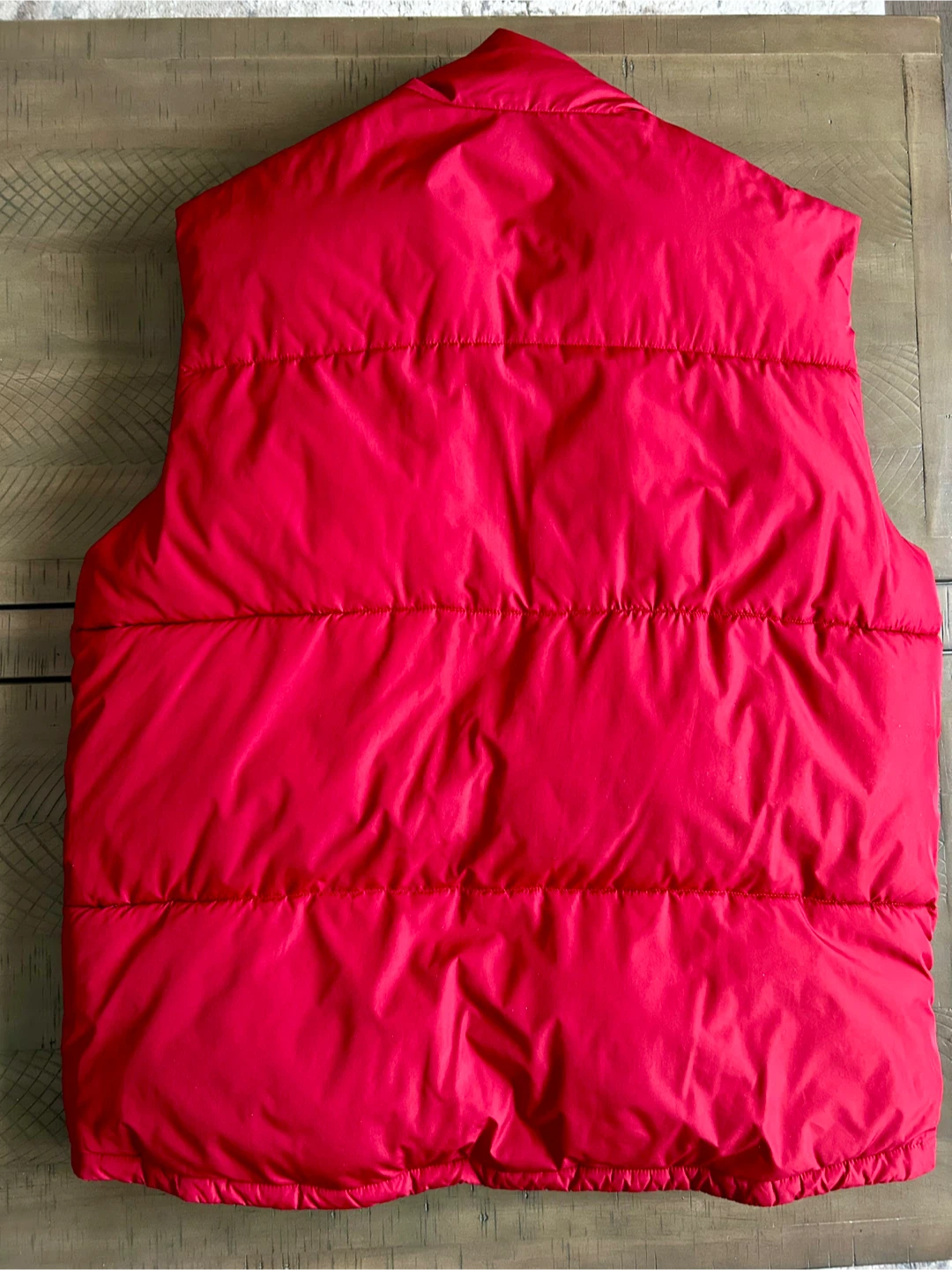 Gap Red Puffer Vest - Men’s Size Large - photo 2