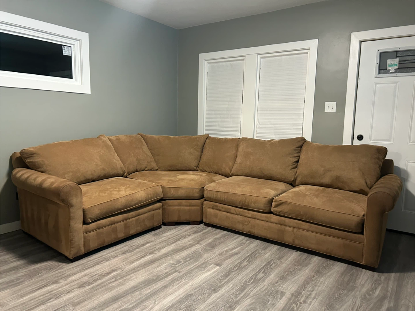 Brown Suede Sectional Sofa - photo 3