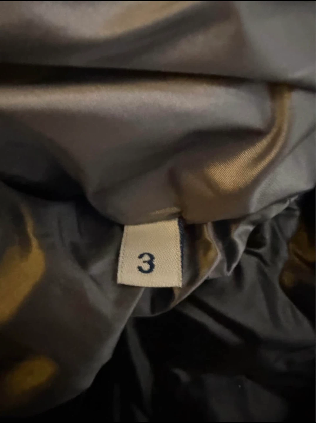 Moncler Black Puffer Jacket Size 3 - photo 3