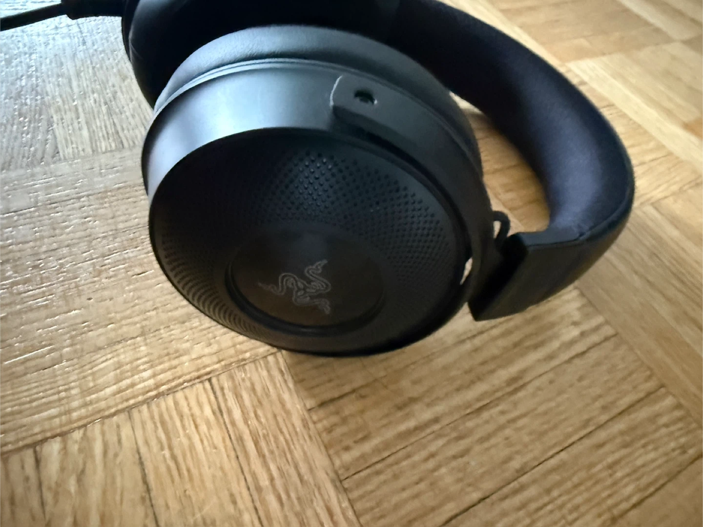 Razer Kraken V2 Wired Headset - photo 2