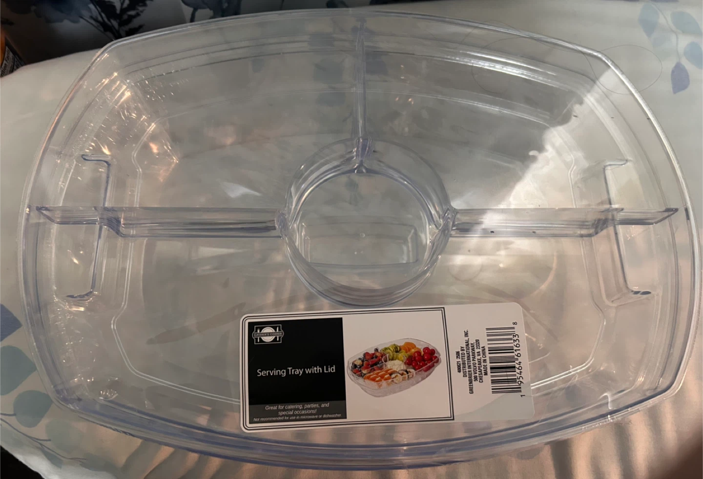Clear Serving Tray with Lid 🥕
