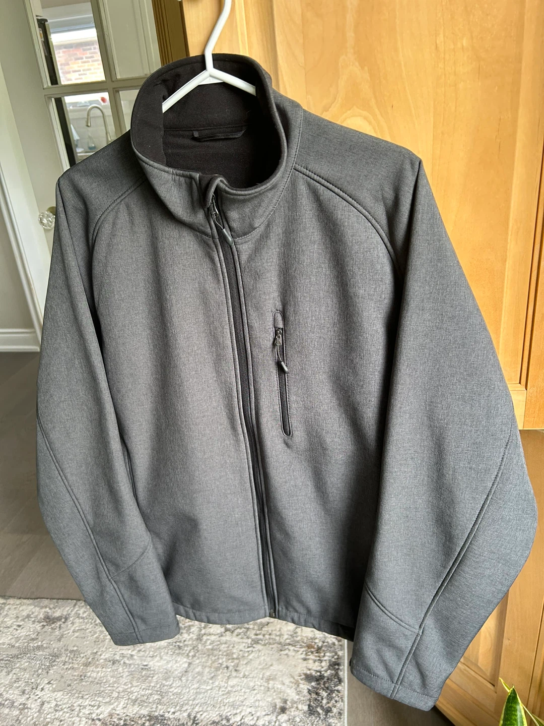 Men's Dark Grey Softshell Jacket, Size Large, never worn