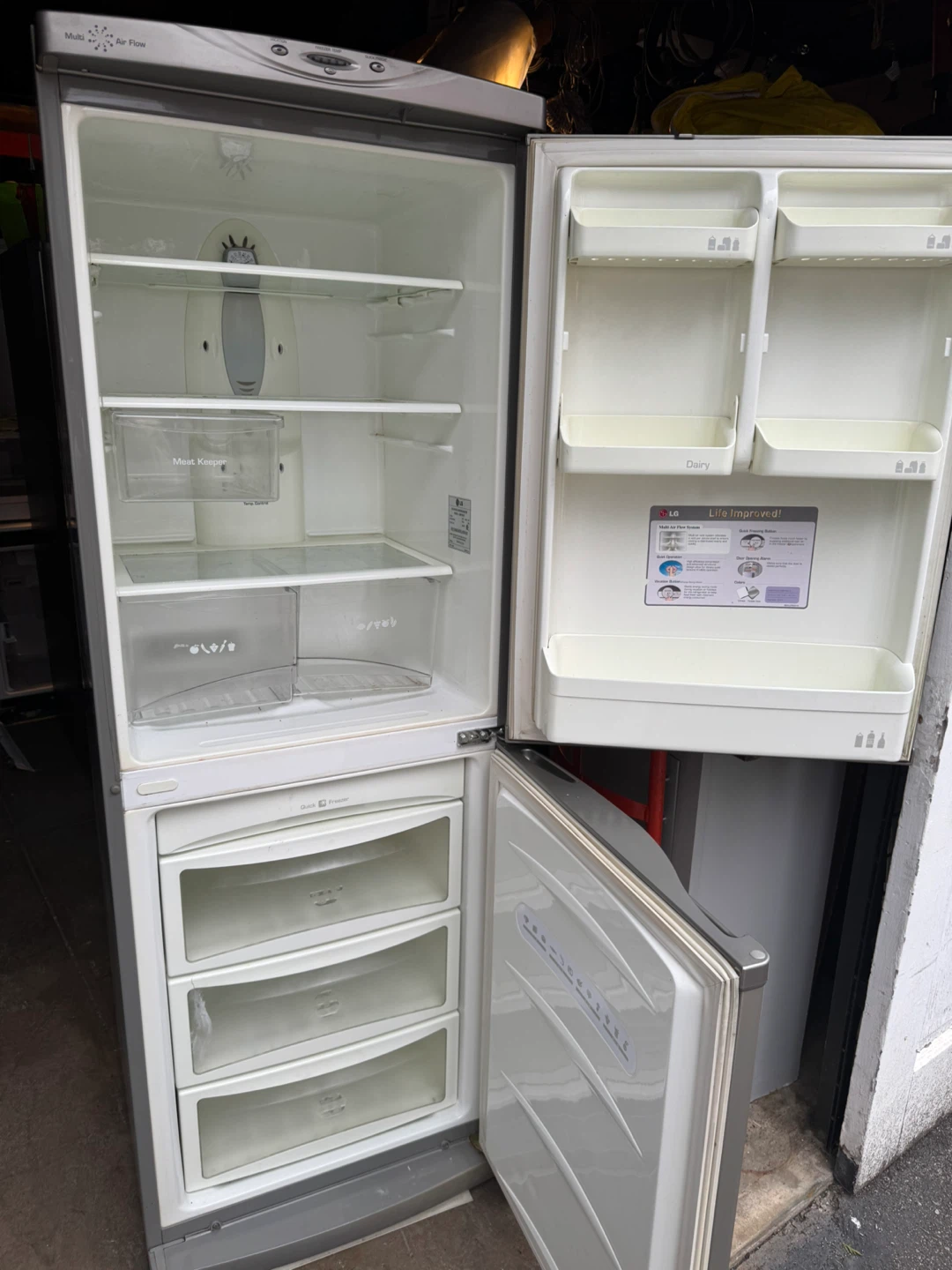 LG Refrigerator - photo 2