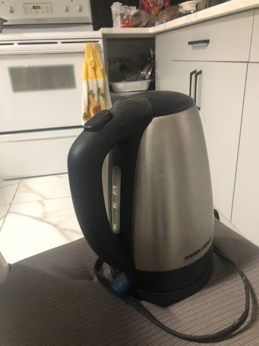 Black + Decker Stainless Steel Electric Kettle - photo 4
