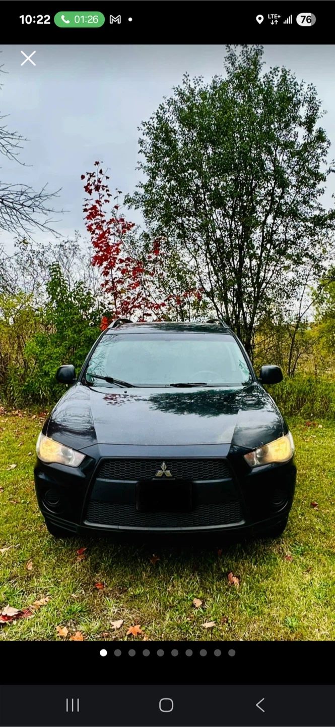 Black Mitsubishi Outlander - photo 4