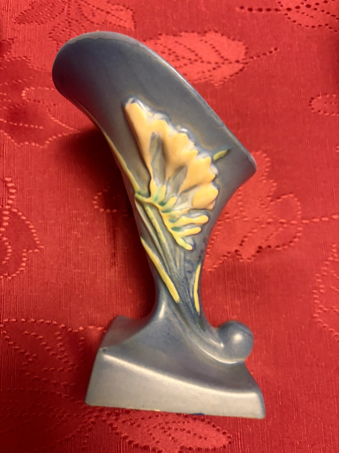 Hull Vase 1977-6 Blue Yellow Floral