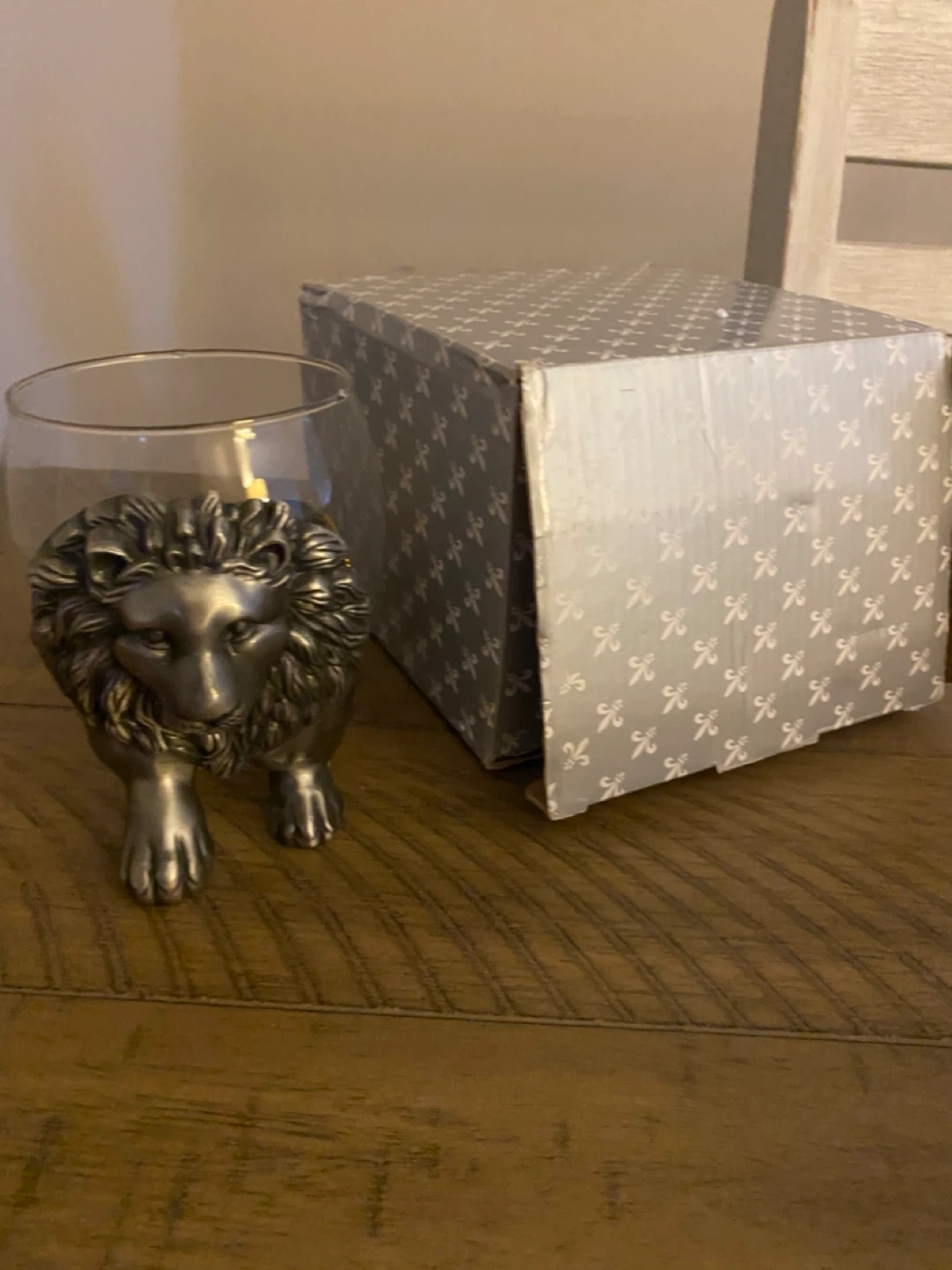 Glass Tumbler with Lion Base - photo 5
