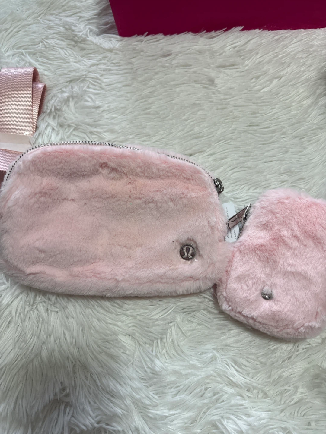 Lululemon Everywhere Belt Bag "Plush Fleece" - Pink