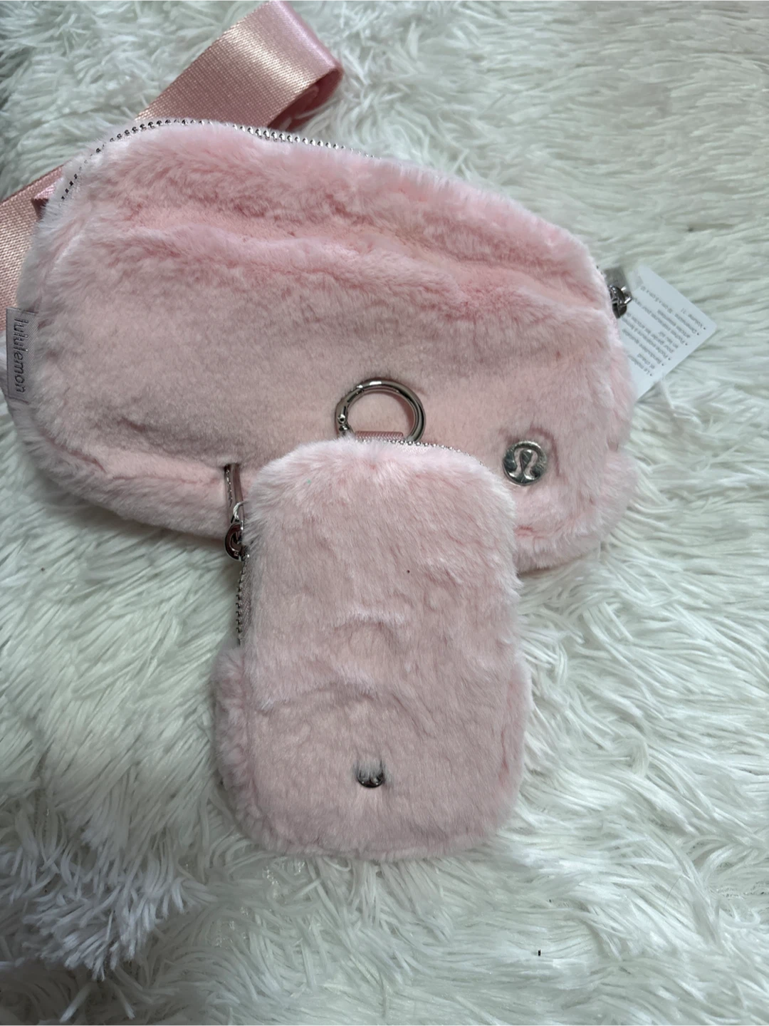 Lululemon Everywhere Belt Bag "Plush Fleece" - Pink - photo 4