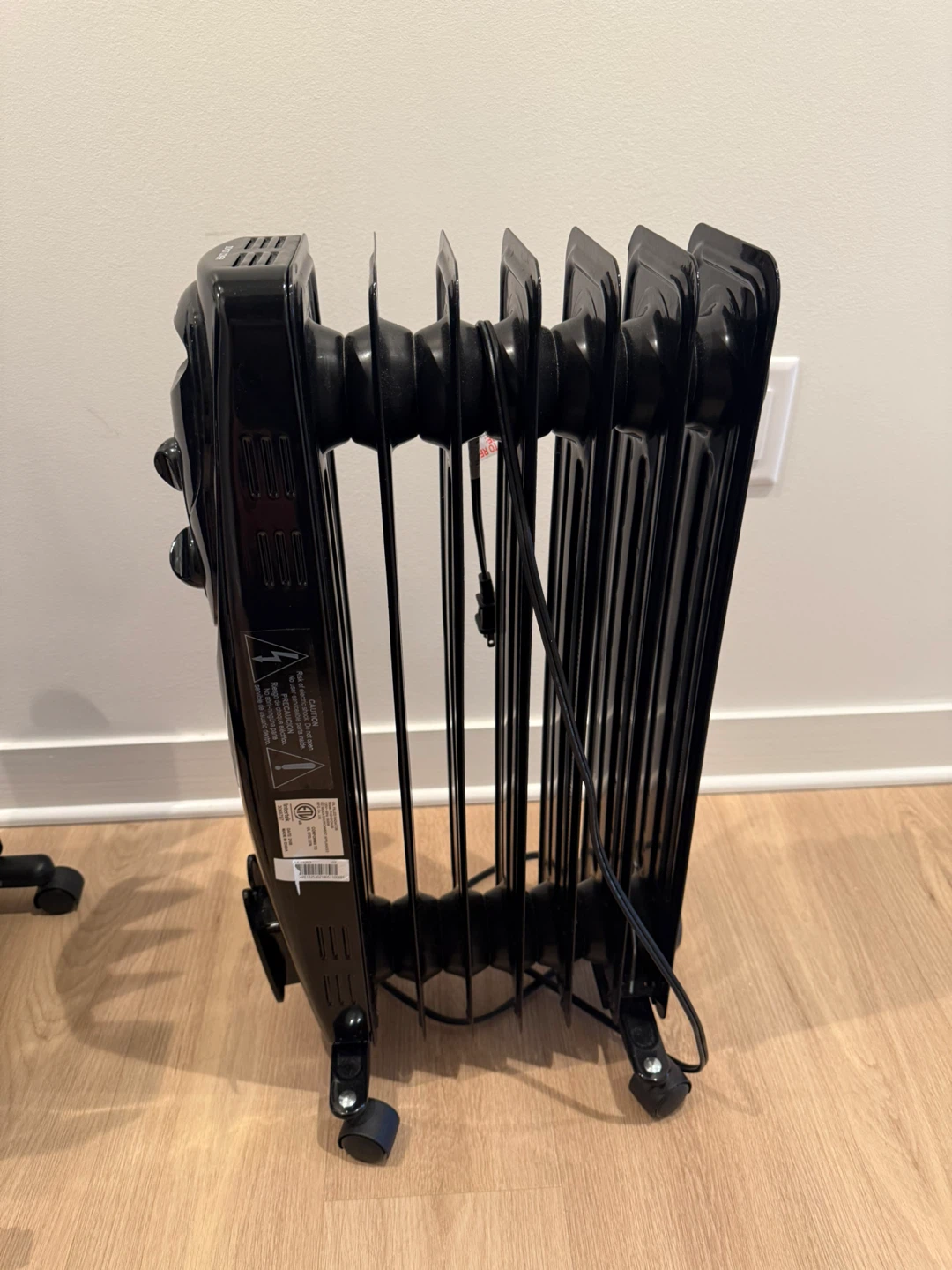 Pelonis Oil-Filled Radiant Heater PHO15A2AGB - photo 3