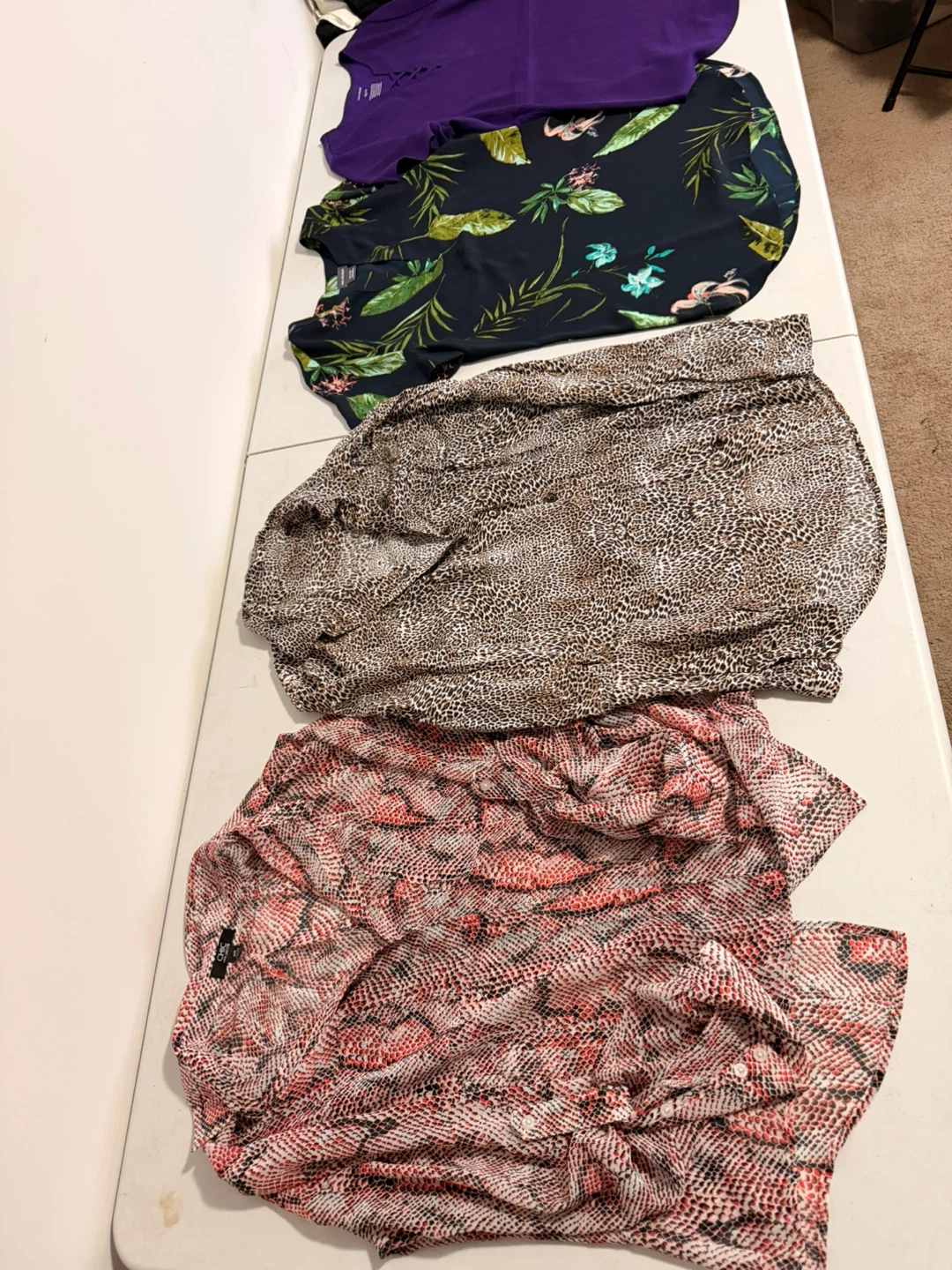 Bundle of 8 Women's Tops size xs - photo 2