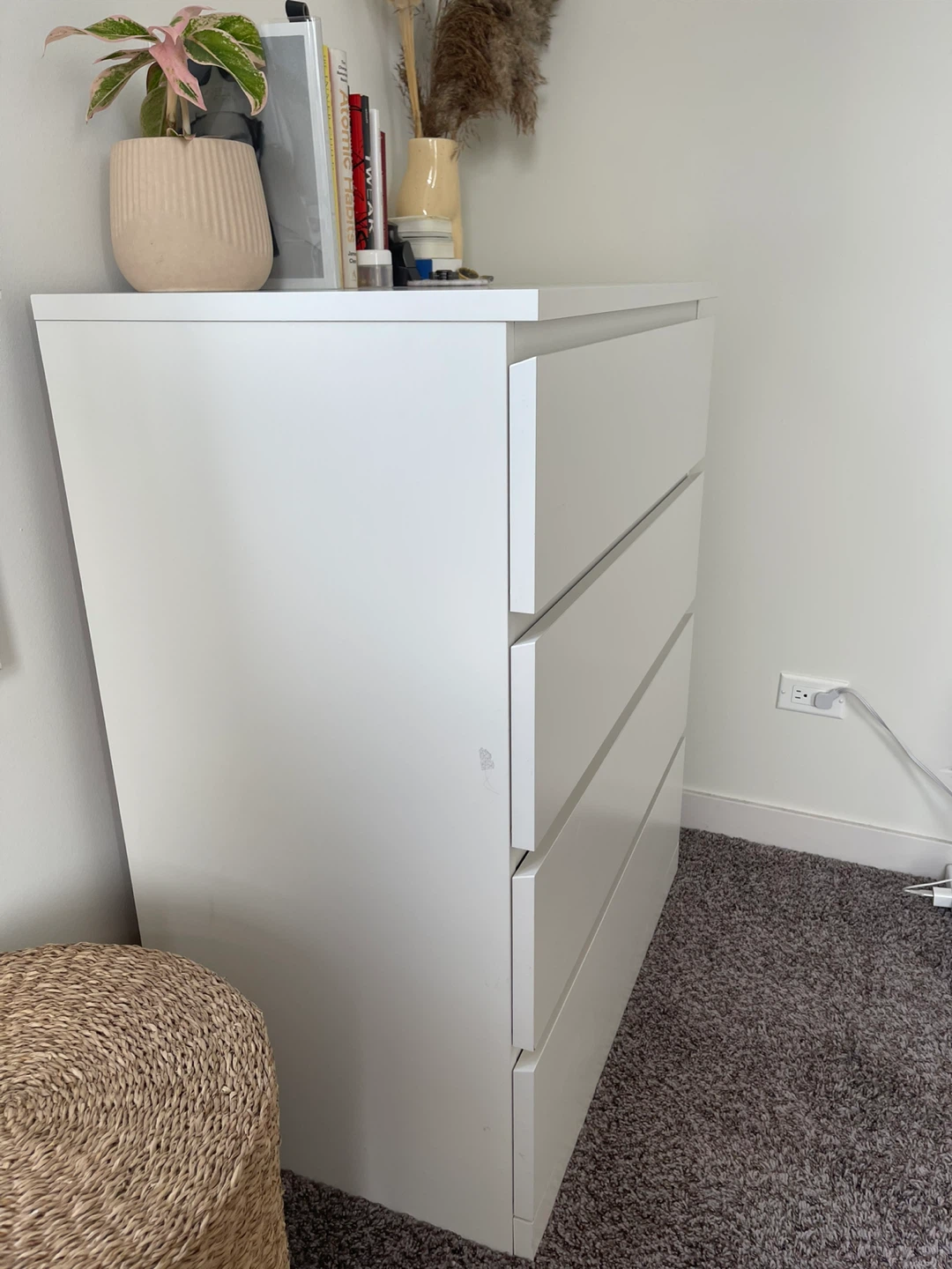 White 4-Drawer Dresser - photo 2