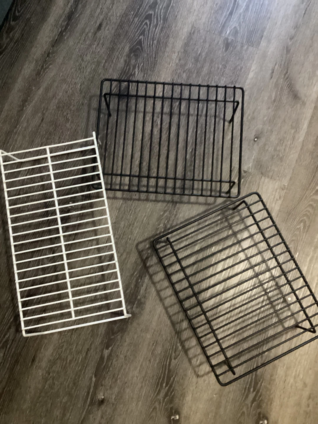 3 five inch cupboard risers