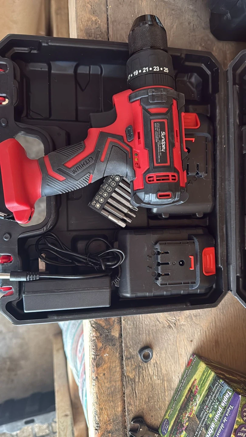 Cordless Drill with 2 Batteries and Charger - photo 2