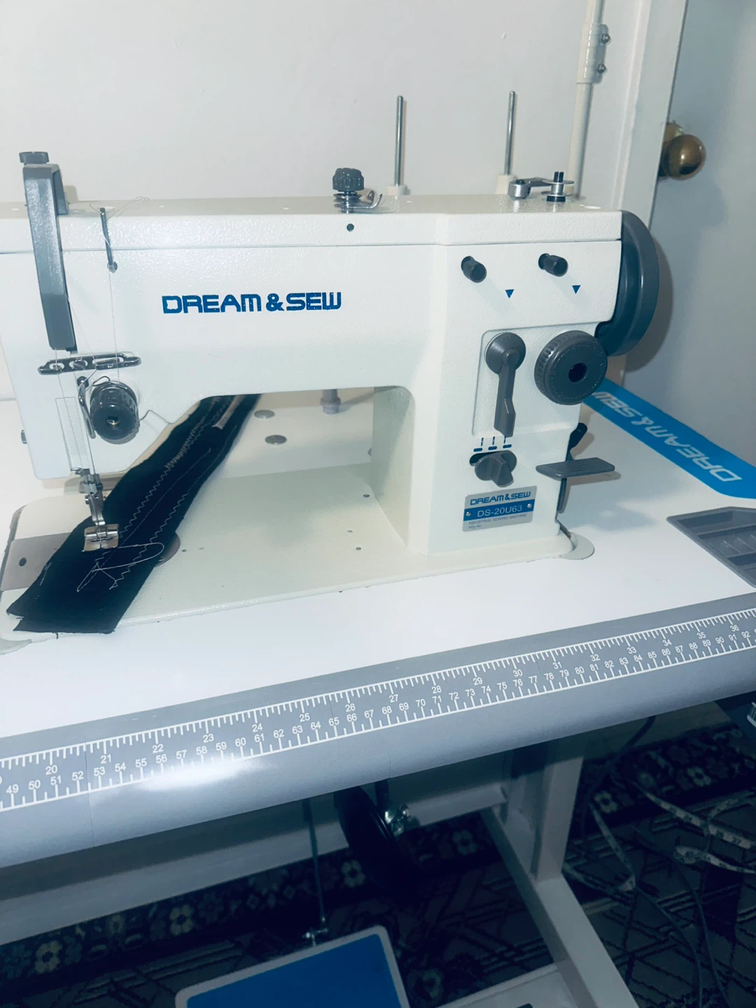 Dream & Sew DS-20UB3 Industrial Sewing Machine