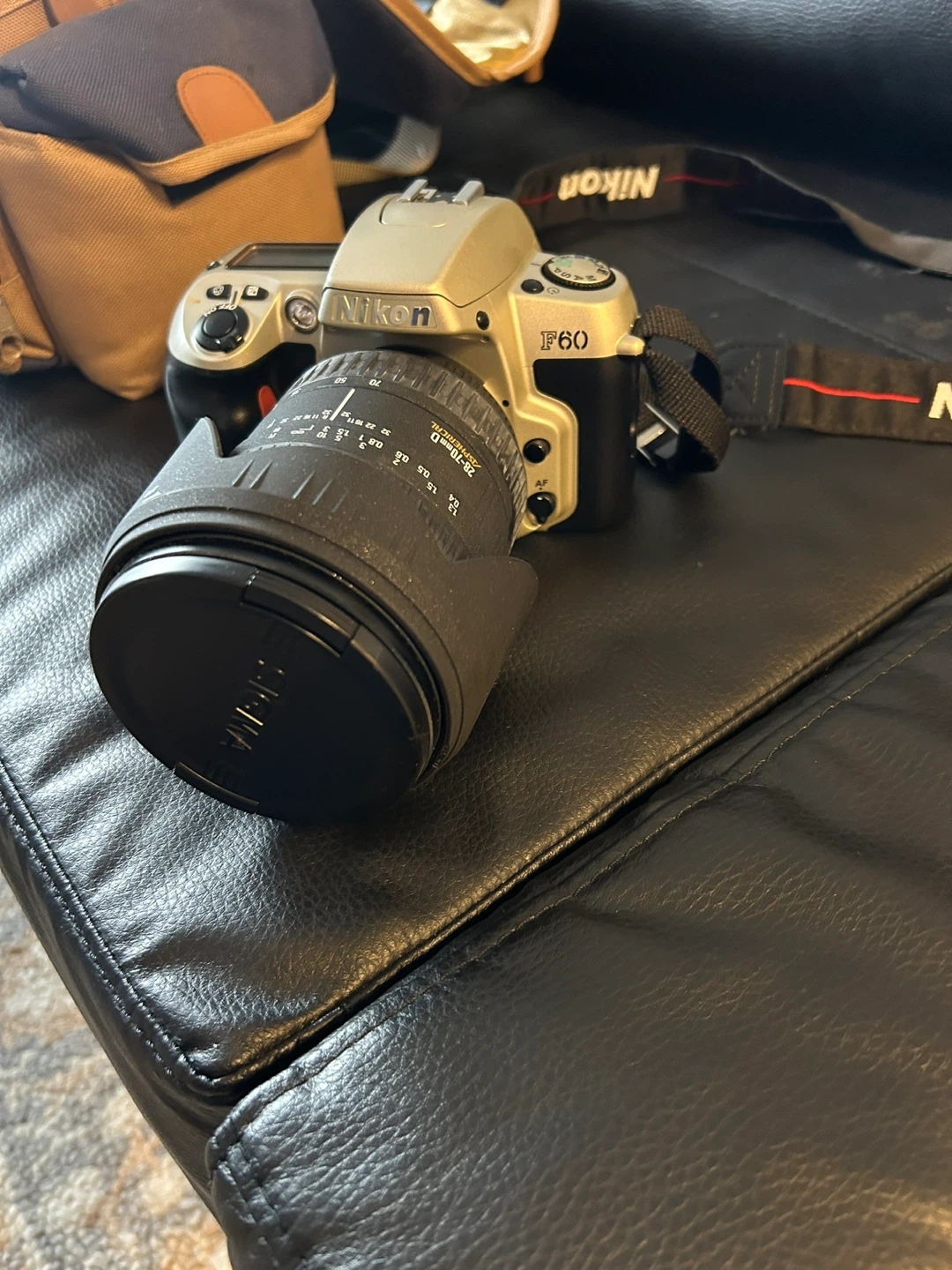 Nikon F60 35mm Film Camera with AF Zoom-Nikkor 35-80mm Lens - photo 3