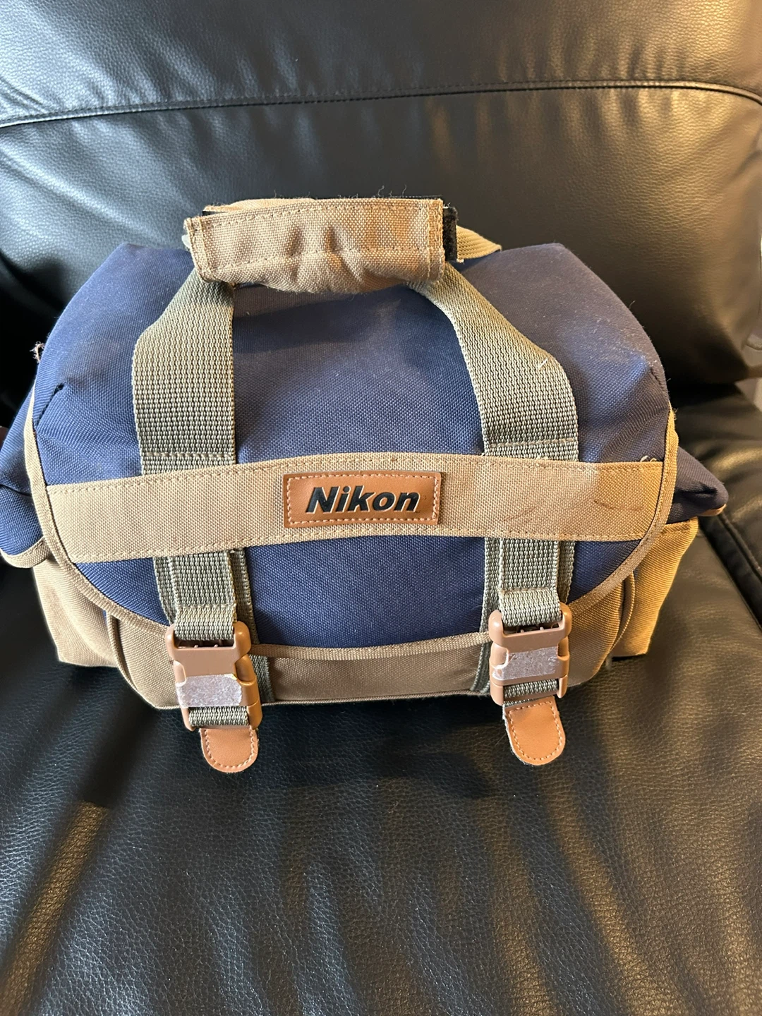 Nikon F60 35mm Film Camera with AF Zoom-Nikkor 35-80mm Lens