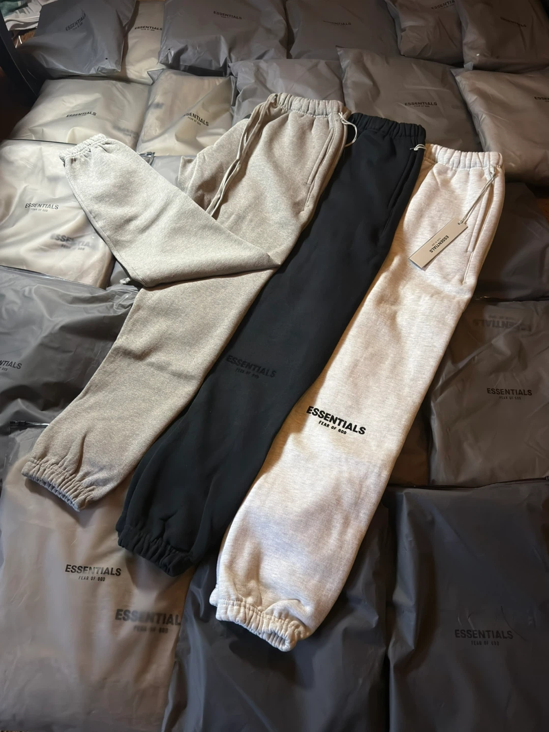SS22 Essentials Sweats