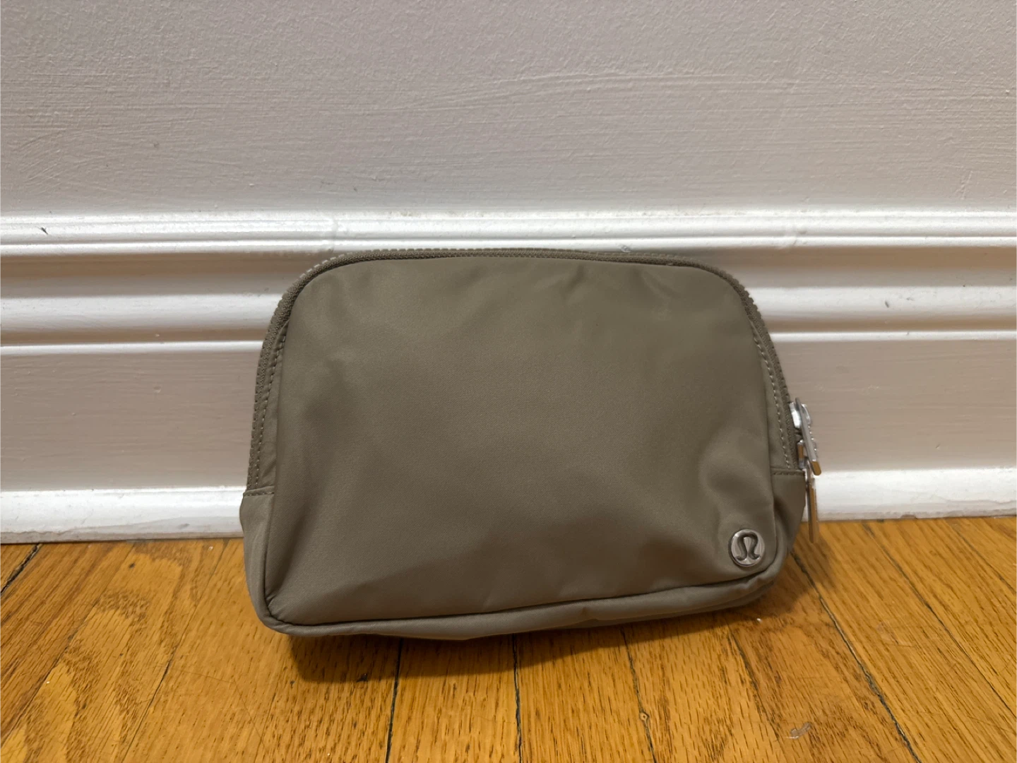Lululemon Everywhere Belt Bag - Khaki