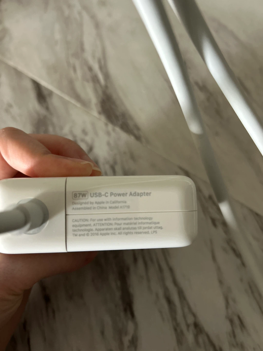 Apple 87W USB-C Power Adapter (6 ft cable) - photo 2