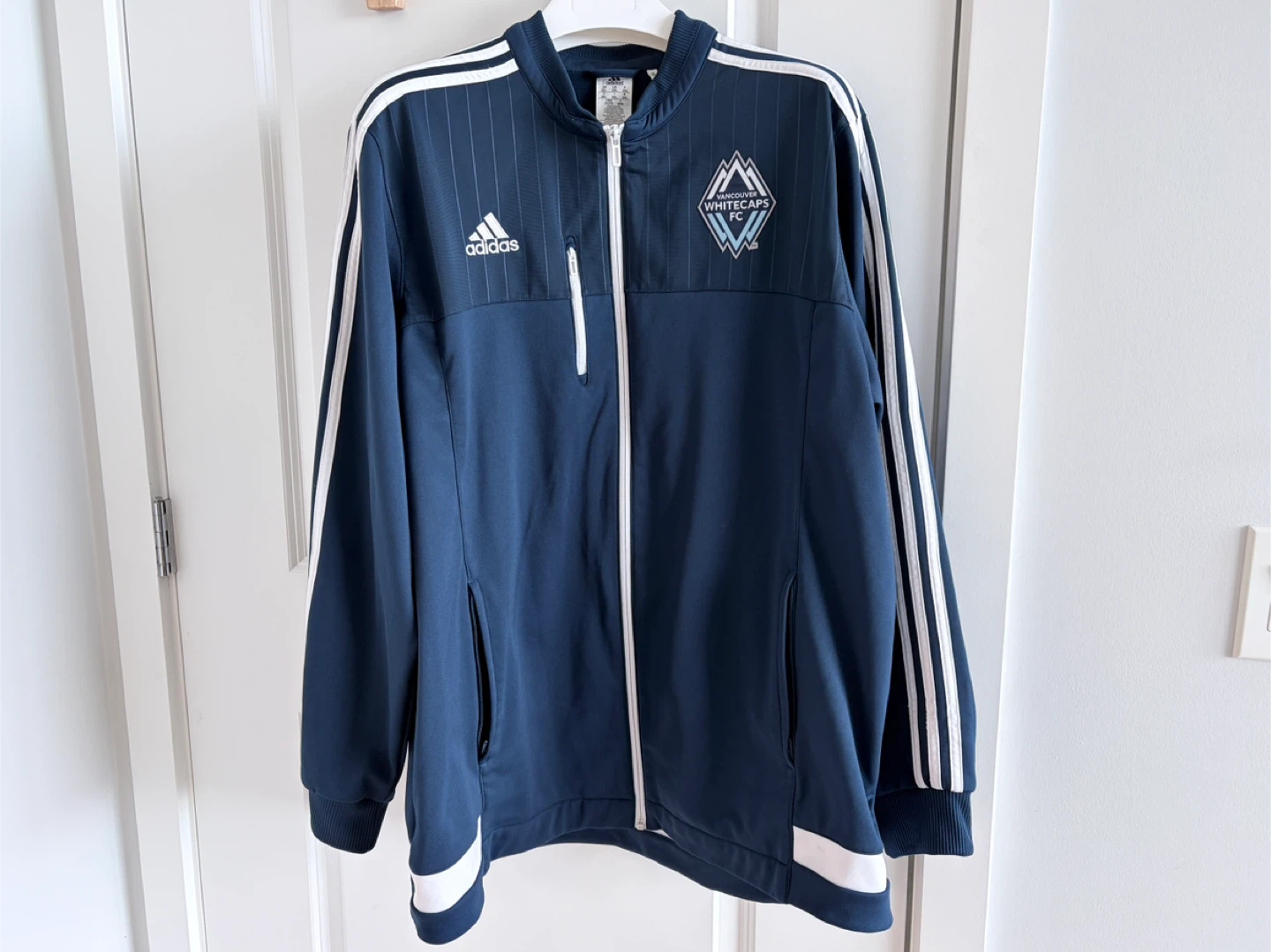 Authentic Adidas Vancouver Whitecaps Full Zip Jacket Size 2XL