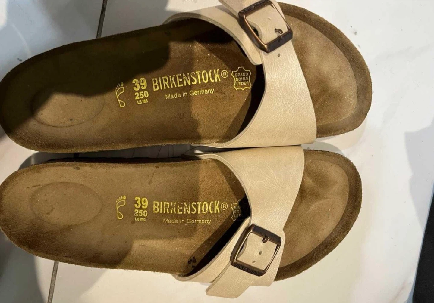 Birkenstock Sandals Size 39 Cream pink leather