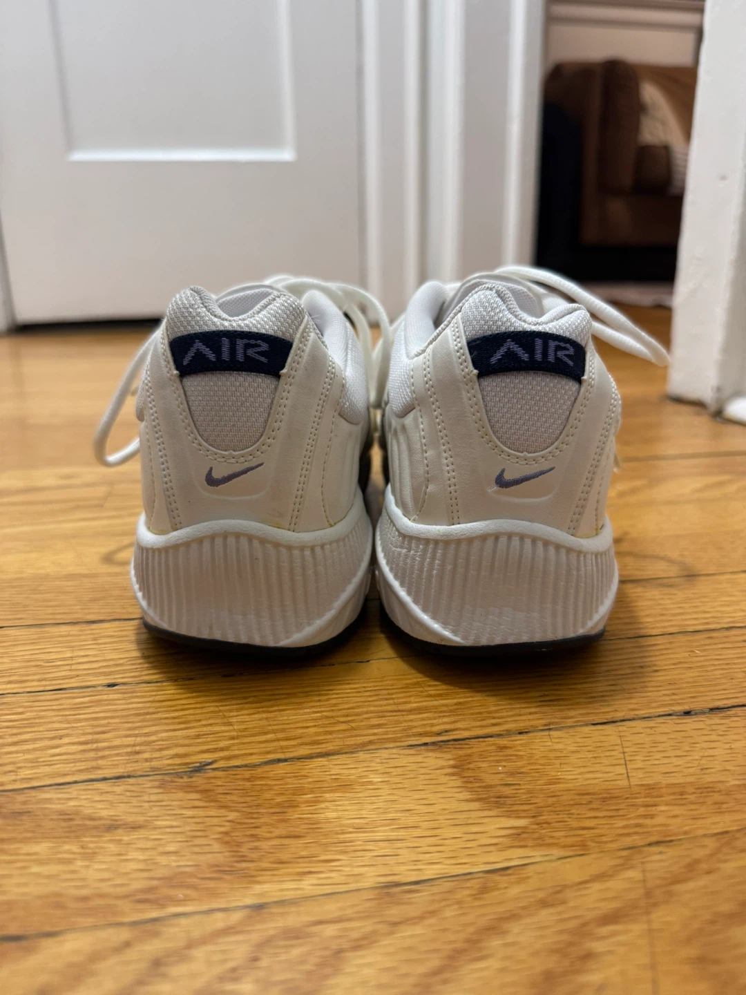 Nike Air Sneakers White - photo 2