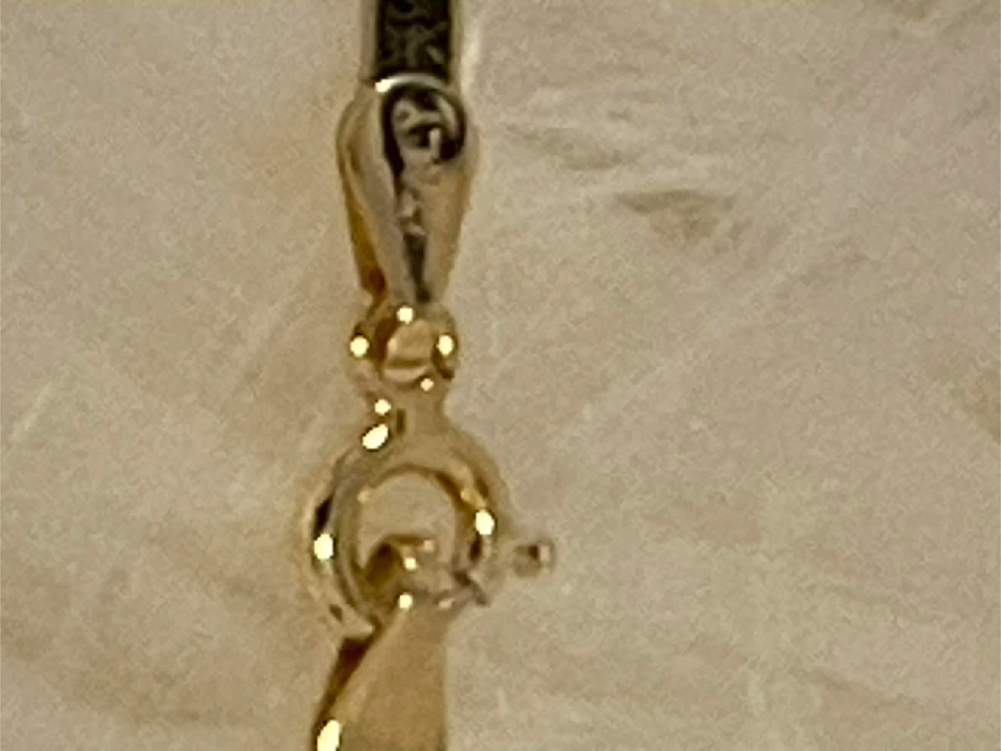 NEW- 10K SOLID GOLD 18” long /2.33mm Herringbone chain - photo 3