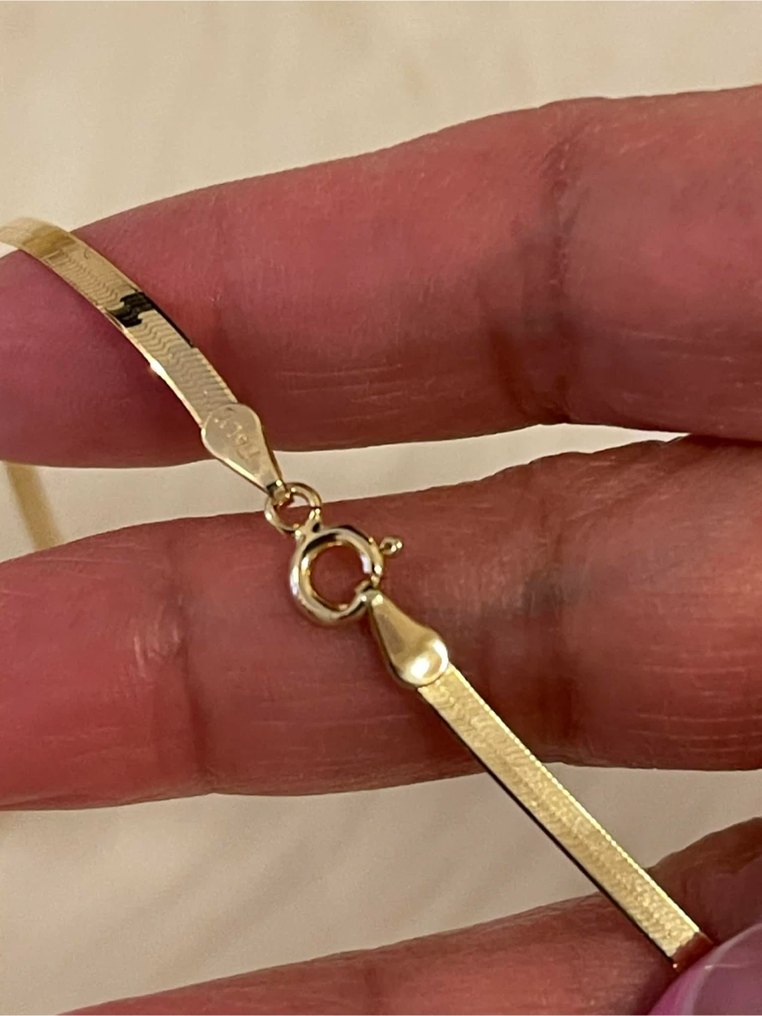 NEW- 10K SOLID GOLD 18” long /2.33mm Herringbone chain - photo 2