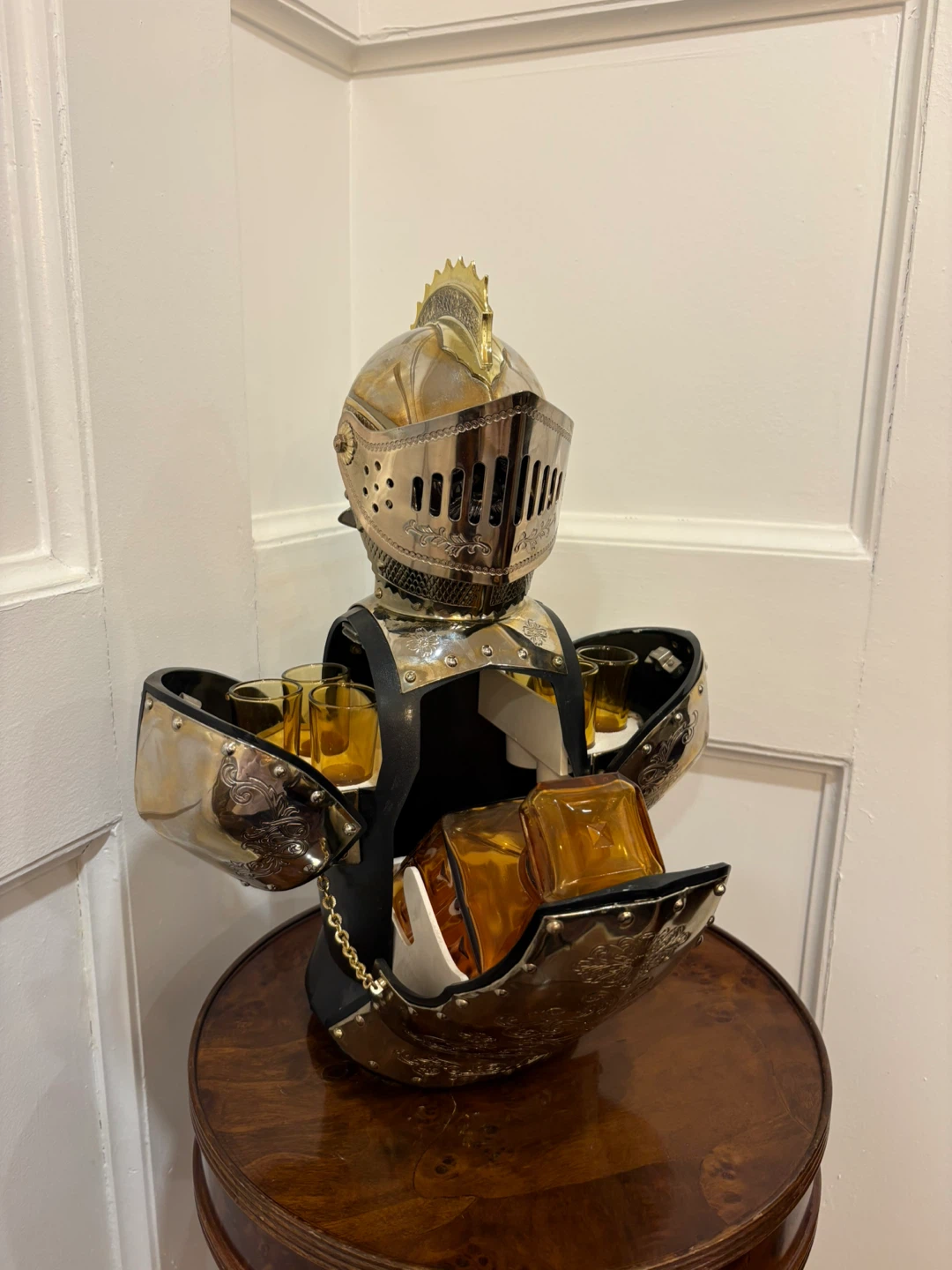 Knight Decanter Set with Glasses