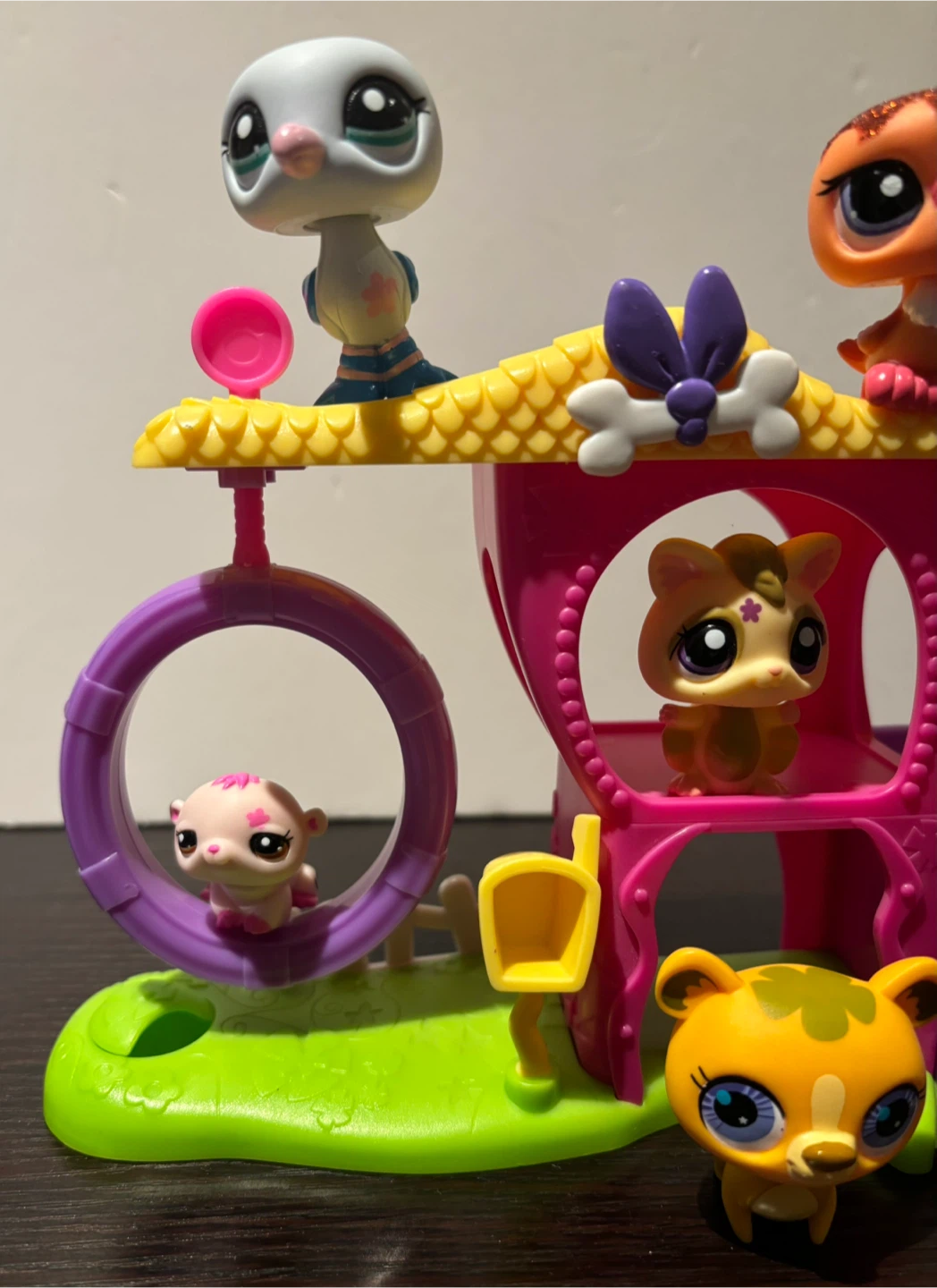 Littlest Pet Shop Playset with 6 Animals - photo 2