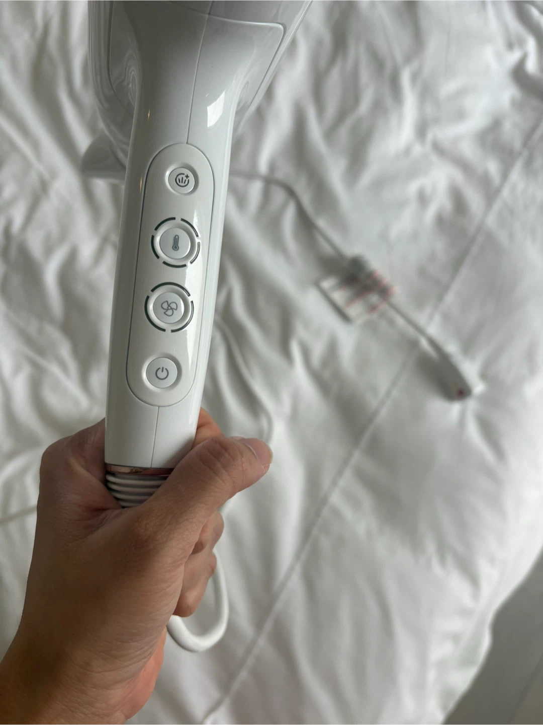 T3 airluxe hair dryer brand new - photo 3