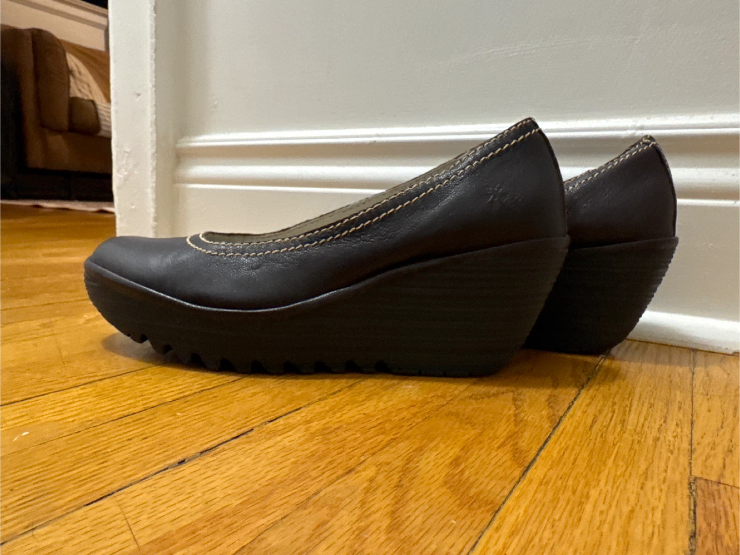 FLY LONDON Women's Brown Leather Wedge Shoes - photo 2