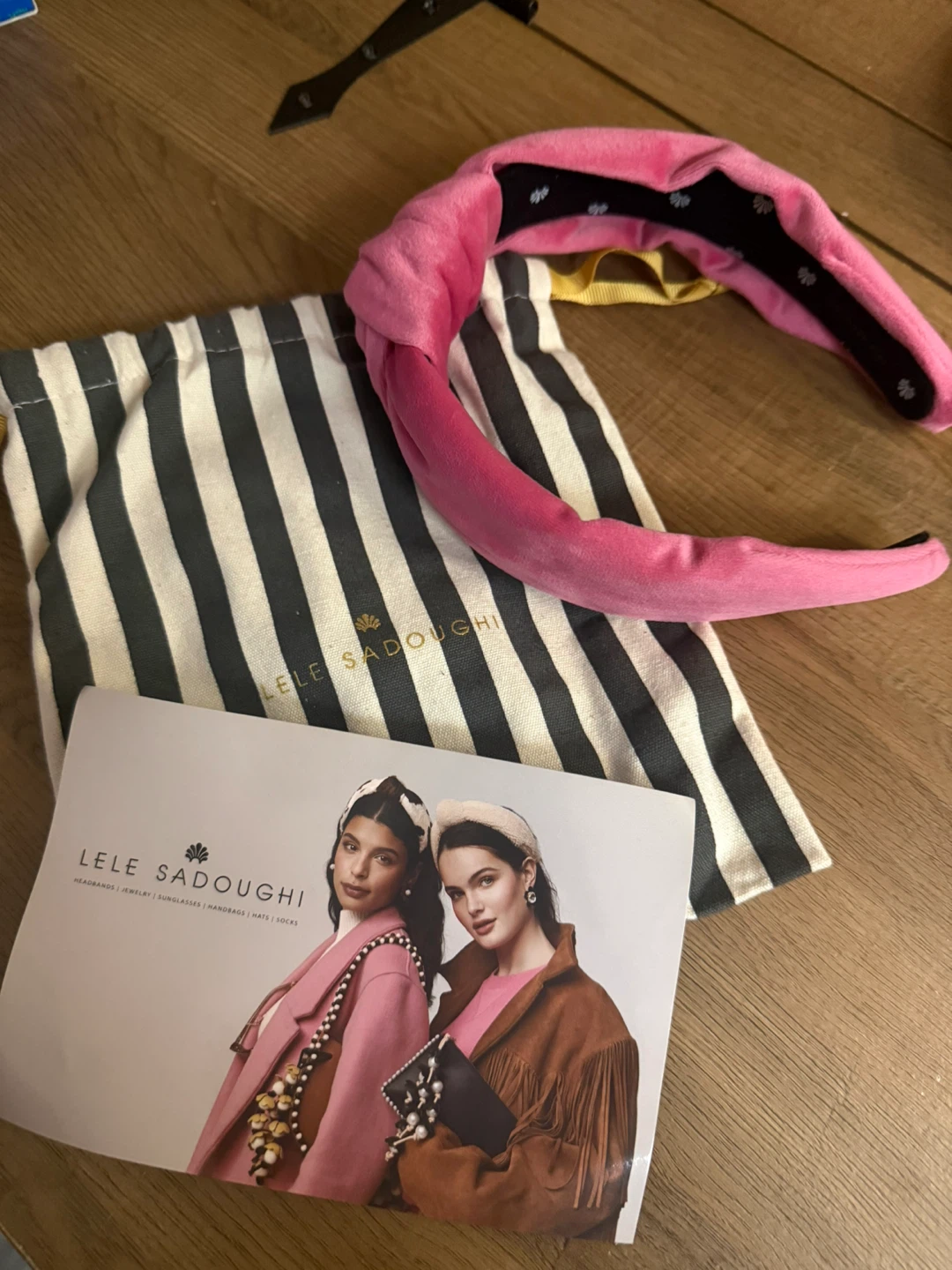 Lele Sadoughi Pink Velvet Knotted Headband