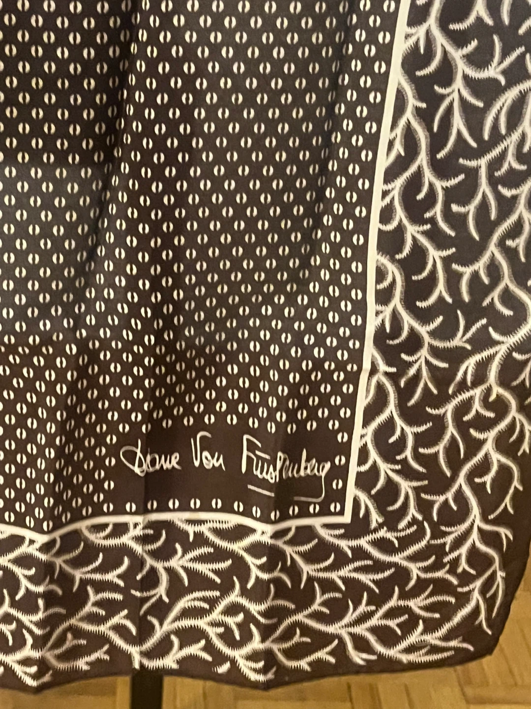 Diane Von Furstenberg Silk Scarf cocoa Brown 1980s Japan - photo 3