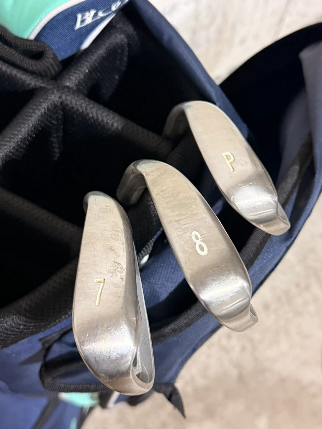 Cleveland Bloom Golf Club Iron + Hybrid Set with Bag - photo 3