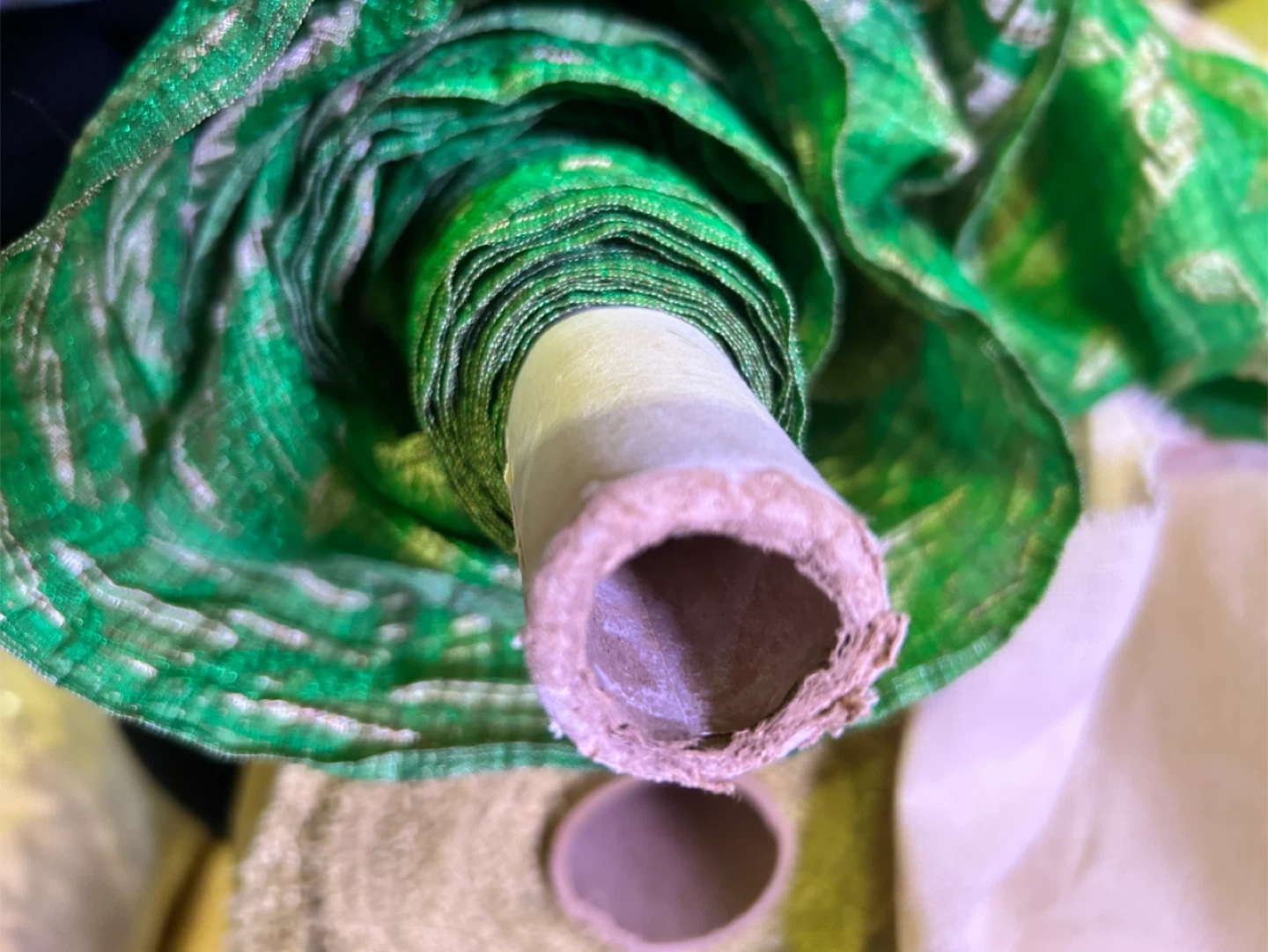 Green Fabric Roll with Leaf Pattern - photo 3