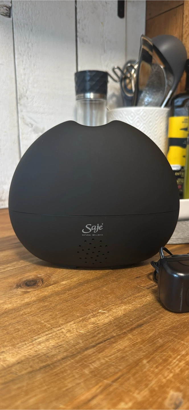 Saje AromaBreeze Diffuser