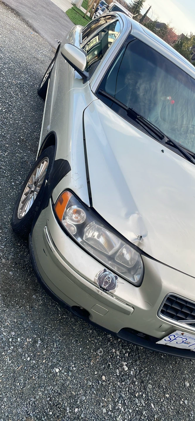 Volvo S60 Silver Sedan - photo 4