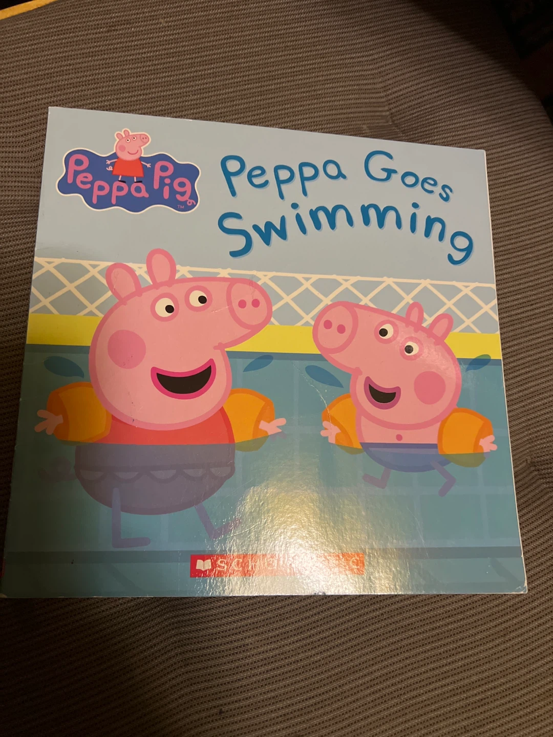 Peppa Pig Peppa Goes Swimming Board Book