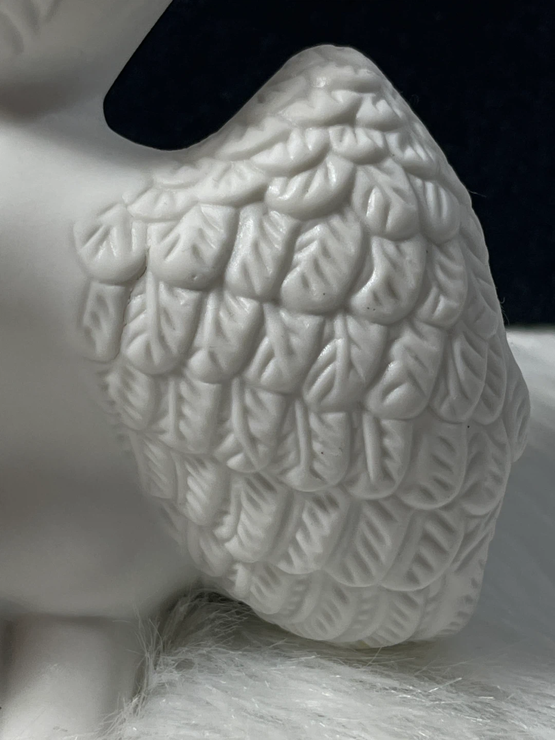 Beautiful White Cherub Angel Statue – Serene Decor / Memorial - photo 5