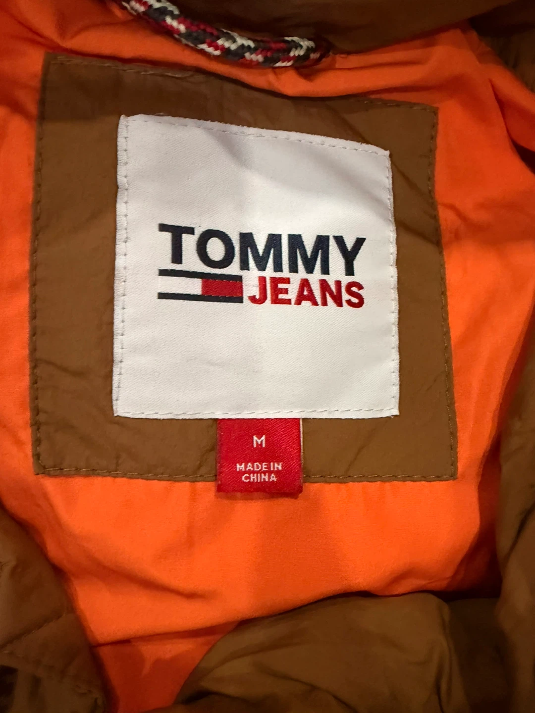 Tommy Jeans Puffer Jacket - Brown - Size M - photo 2