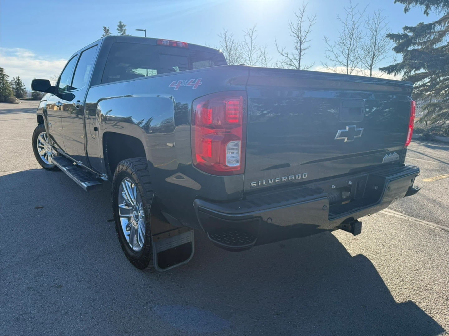 2017 Chevrolet Silverado 1500 High Country 6.2L - photo 4