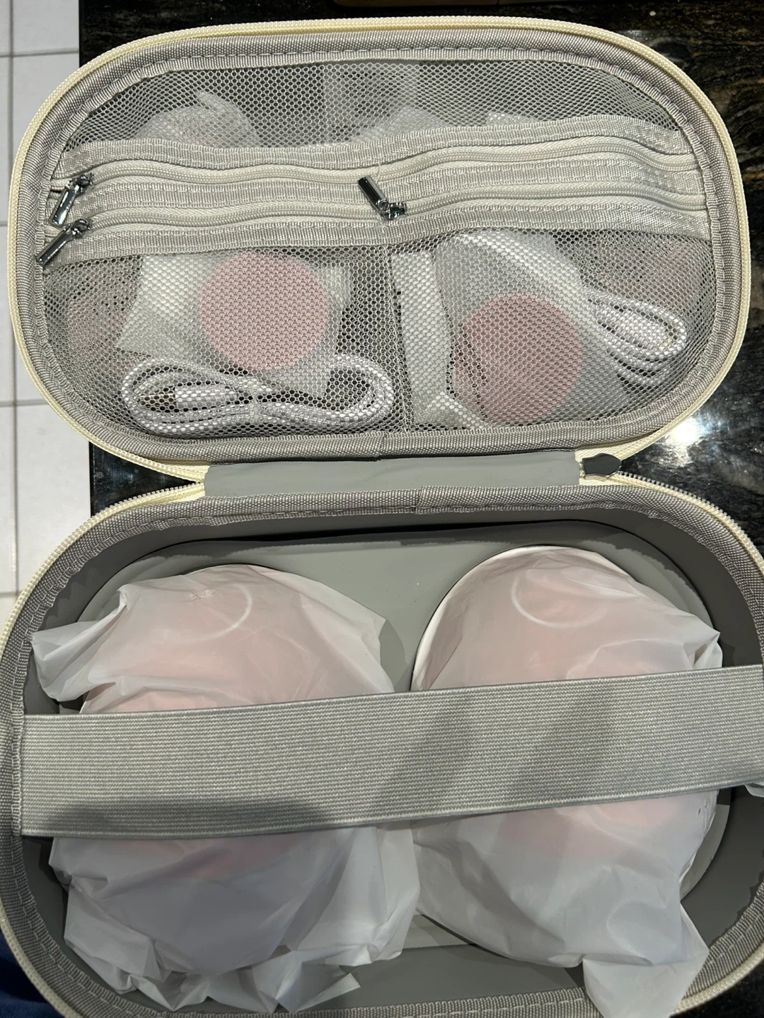 M9  Momcozy Hands-Free Breast Pump 2 Count - photo 4