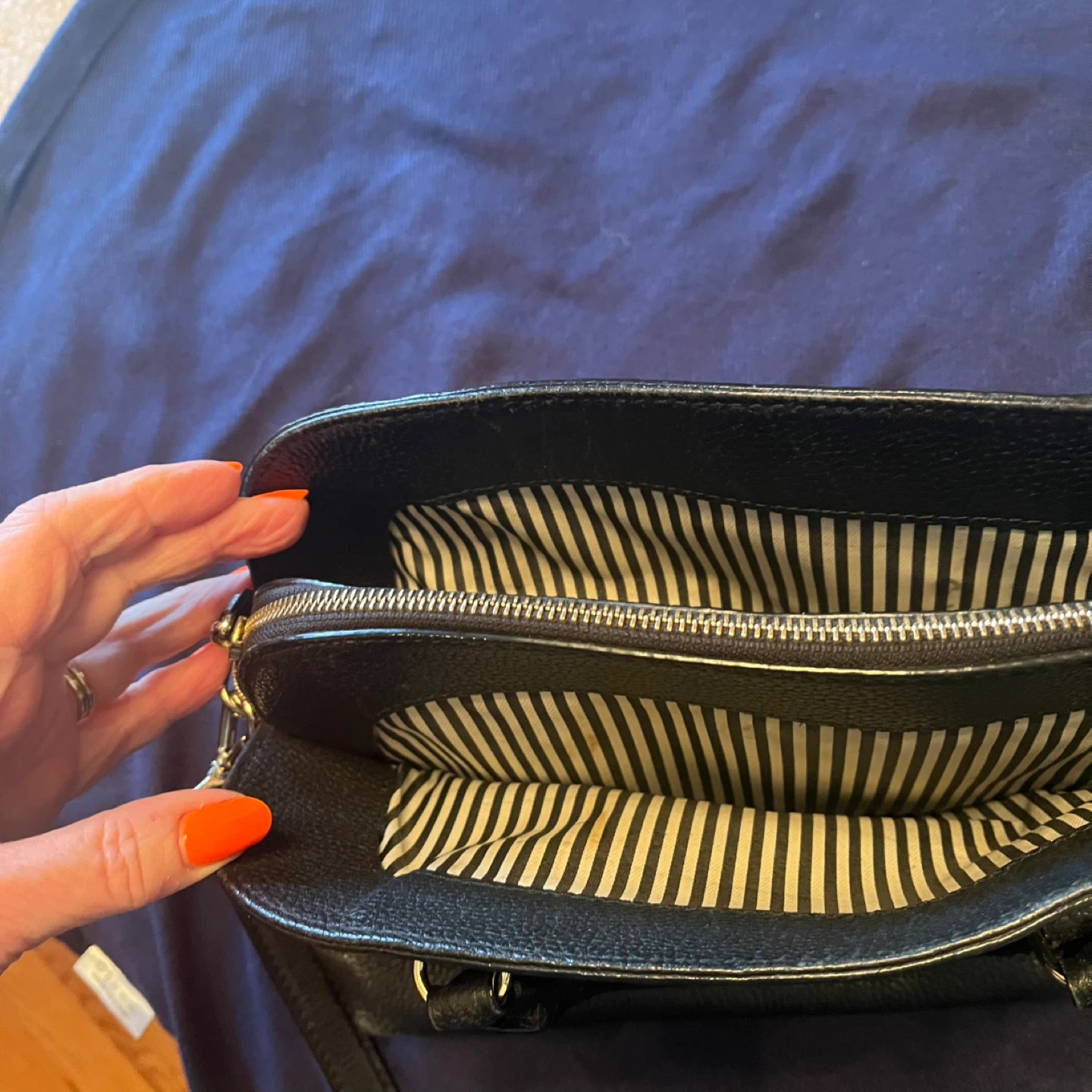 Kate spade black leather crossbody - photo 4